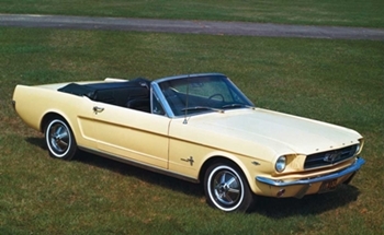 Lançado em abril de 1964, o Mustang vendeu mais de 174 mil conversíveis antes de sua primeia reestilização em 1967